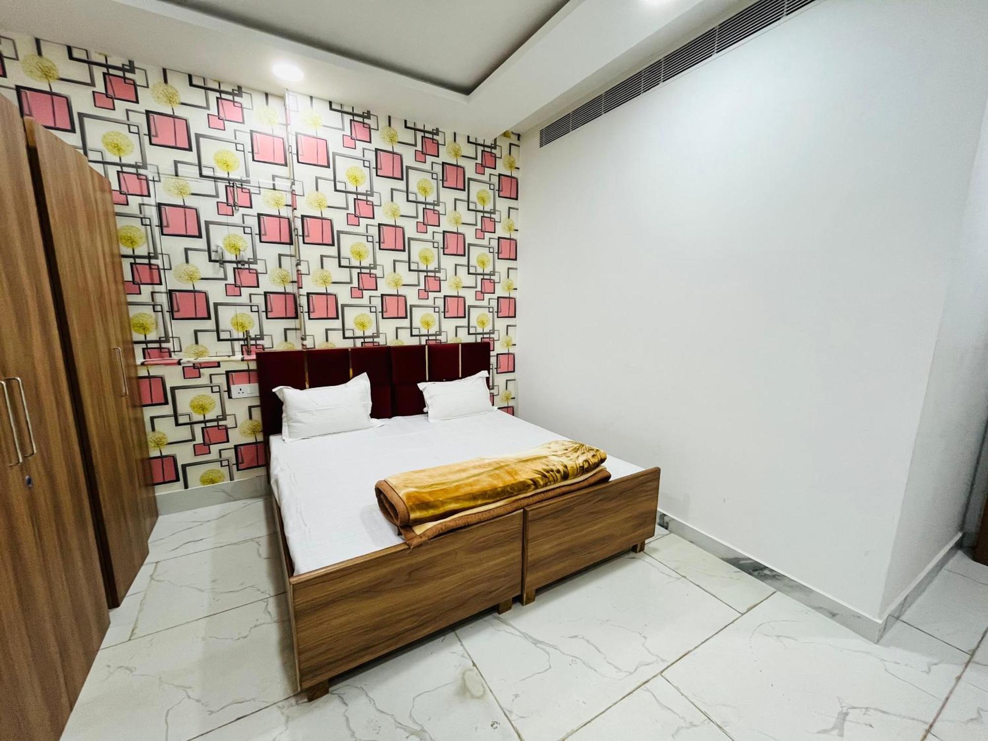 Townhouse Happy Habitat Guest House Greater Noida Kültér fotó