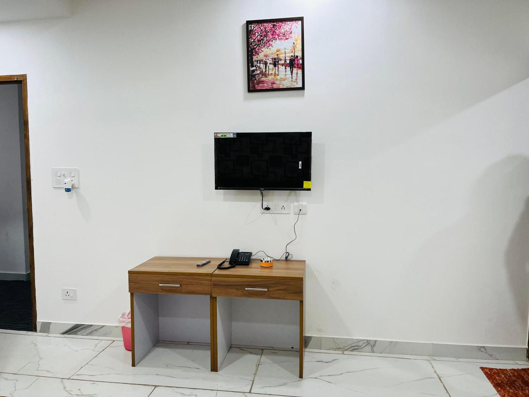 Townhouse Happy Habitat Guest House Greater Noida Kültér fotó